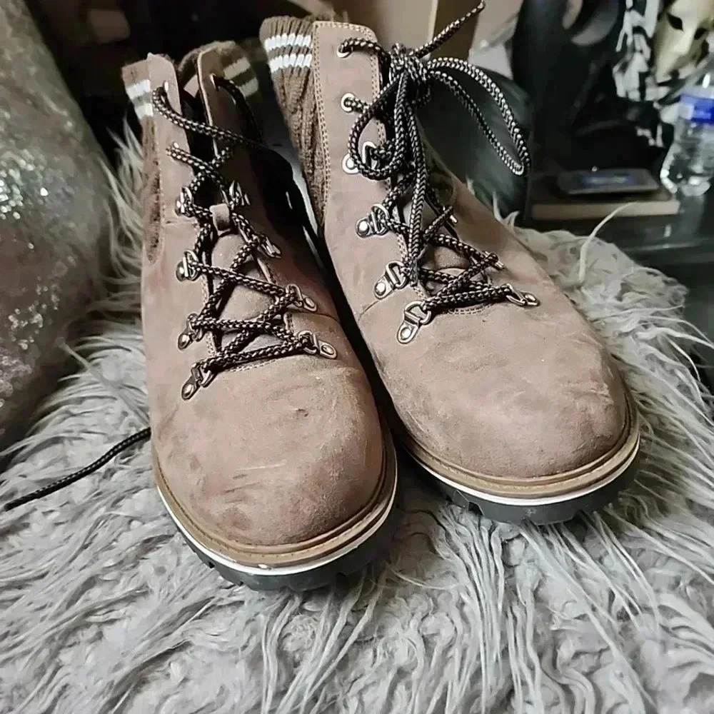 Torrid Women's Hiker Boots. Size 11 - Picture 7 of 11